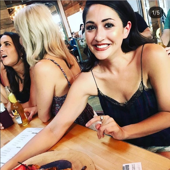 Meet your Posher, Nadia - Picture 1 of 1